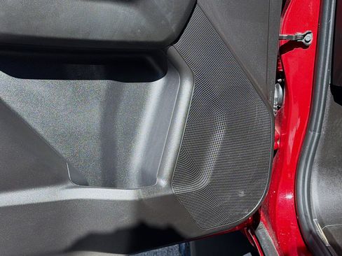 Used 2025 GMC Canyon Elevation w/ Convenience Package image 23