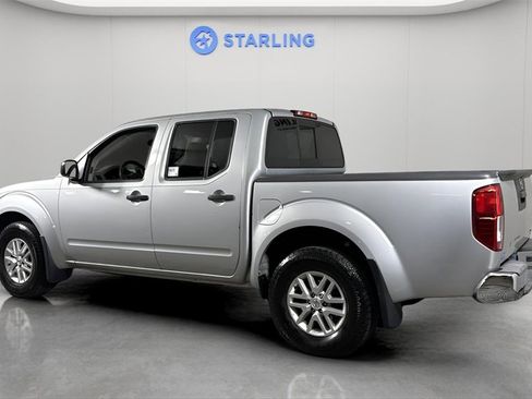 Used 2020 Nissan Frontier SV image 4