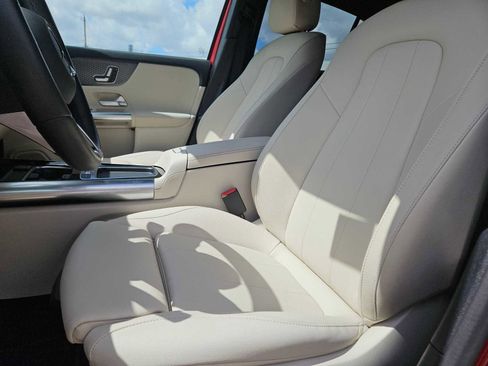 Used 2025 Mercedes-Benz GLA 250 image 15