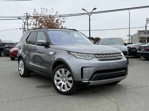 Used 2020 Land Rover Discovery HSE image 1