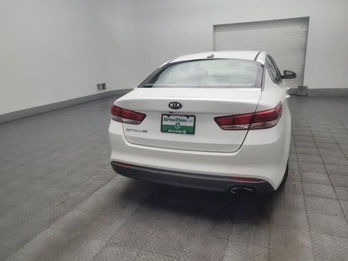 Used 2016 Kia Optima LX FWD image 7