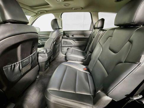 Used 2025 Kia Telluride S AWD/4WD image 29