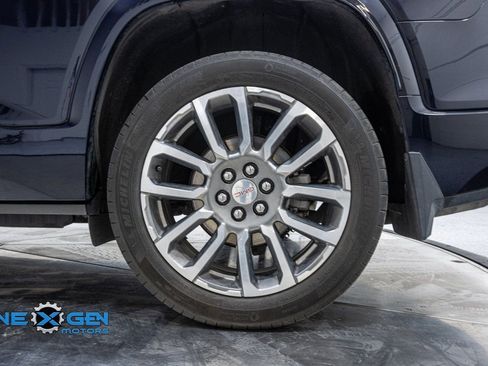 Used 2021 GMC Acadia Denali w/ Denali Ultimate Package image 45