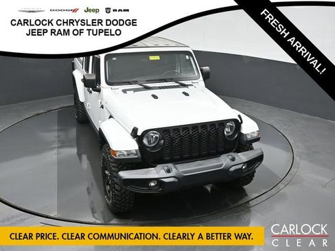Used 2022 Jeep Gladiator Sport image 50