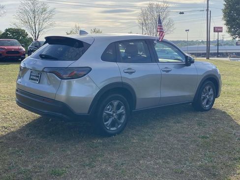 New 2026 Honda HR-V LX image 5