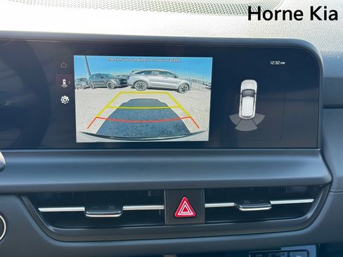 New 2026 Kia Seltos SX image 14