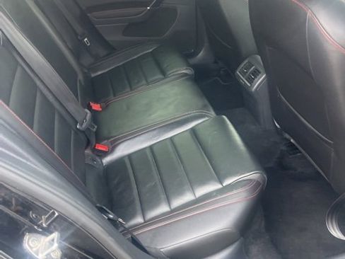 Used 2020 Volkswagen GTI SE image 8