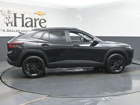 Used 2025 Chevrolet Trax ACTIV w/ Driver Confidence Package FWD image 37