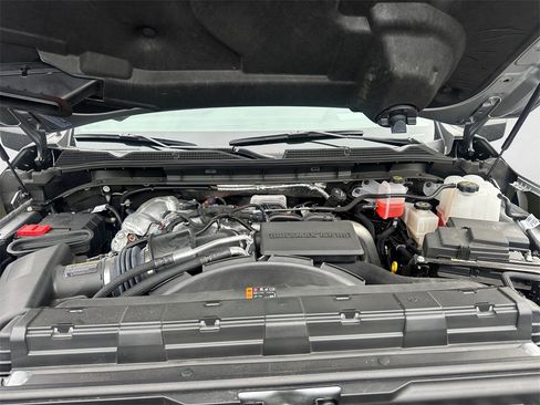 Used 2025 GMC Sierra 2500 Denali Ultimate image 14
