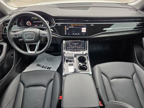 Used 2023 Audi Q8 Prestige AWD/4WD image 3