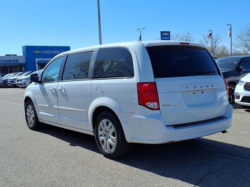 Used 2016 Dodge Grand Caravan SE w/ Quick Order Package 29E SE FWD image 6