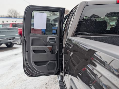 Used 2018 GMC Sierra 1500 SLE w/ SLE Value Package image 31