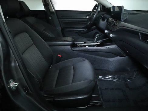 Used 2024 Nissan Altima 2.5 SV w/ SV Premium Package AWD/4WD image 35