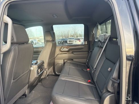 New 2026 GMC Sierra 2500 SLT w/ SLT Premium Package image 10