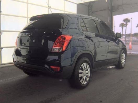 Used 2017 Chevrolet Trax LS FWD image 2