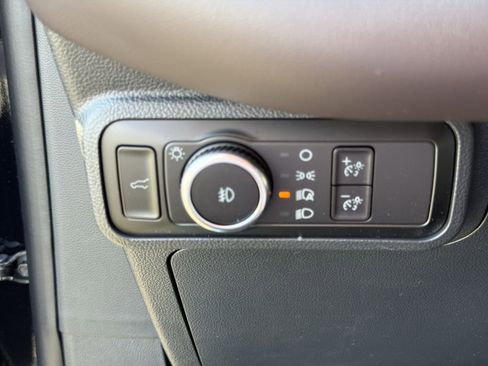 New 2026 Ford Explorer Platinum image 33