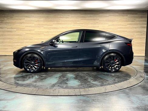 Used 2024 Tesla Model Y Performance AWD/4WD image 20