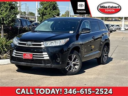 Used 2018 Toyota Highlander LE