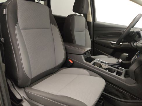 Used 2017 Ford Escape SE image 21