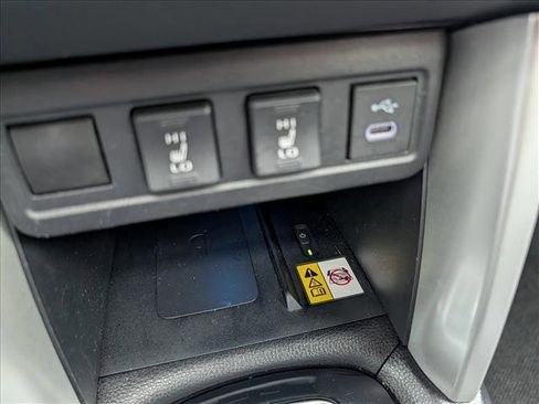 Used 2023 Toyota Corolla Cross AWD Hybrid w/ Convenience Package image 34