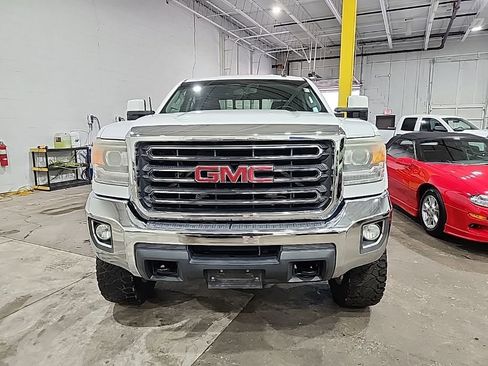 Used 2016 GMC Sierra 2500 SLE w/ SLE Preferred Package AWD/4WD image 1