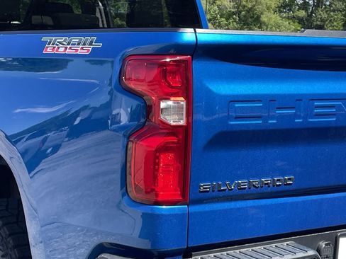 Used 2023 Chevrolet Silverado 1500 LT Trail Boss AWD/4WD image 38