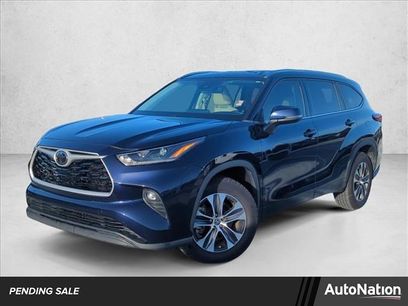 Used 2021 Toyota Highlander XLE