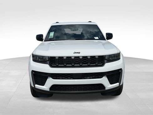 New 2026 Jeep Grand Cherokee Altitude RWD image 26