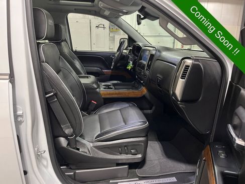 Used 2018 Chevrolet Silverado 1500 High Country image 36