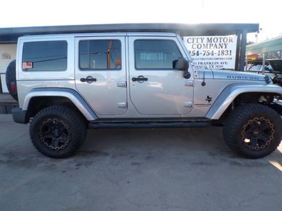 Used 2015 Jeep Wrangler Unlimited Rubicon w/ Connectivity Group