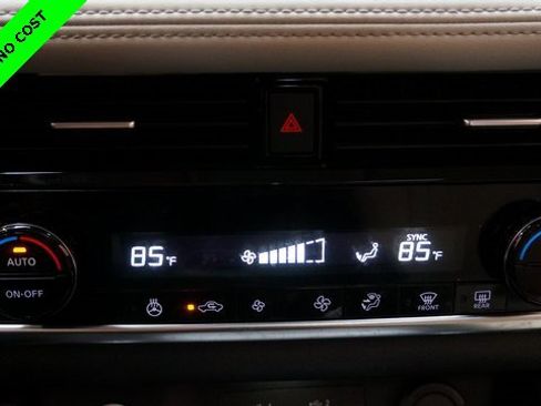 Used 2022 Nissan Rogue SV w/ SV Premium Package image 17