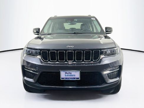 Used 2023 Jeep Grand Cherokee Limited AWD/4WD image 2