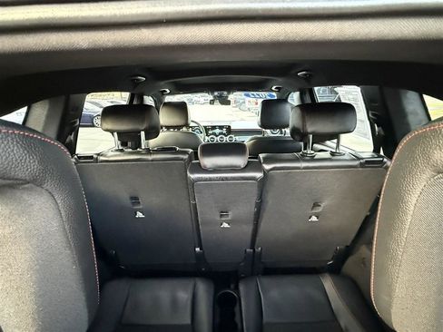 Used 2022 Mercedes-Benz GLB 250 4MATIC image 11