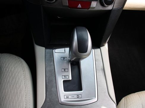 Used 2010 Subaru Legacy 2.5i AWD/4WD image 8