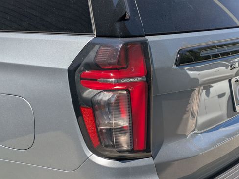 Used 2023 Chevrolet Suburban RST w/ Sport Performance Package AWD/4WD image 13