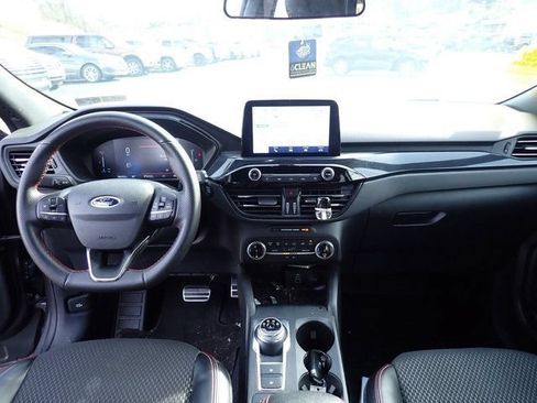 Certified 2024 Ford Escape ST-Line FWD image 12