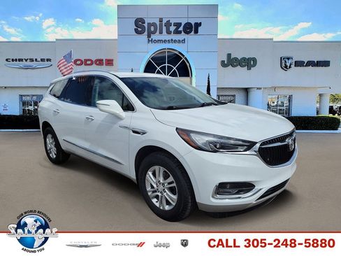 Used 2021 Buick Enclave Essence w/ Sound and Sites Package image 1