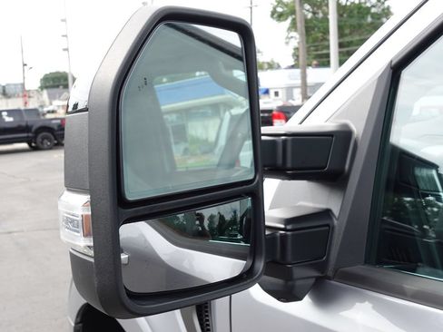 Used 2023 Ford F150 Lariat w/ Equipment Group 502A High AWD/4WD image 8