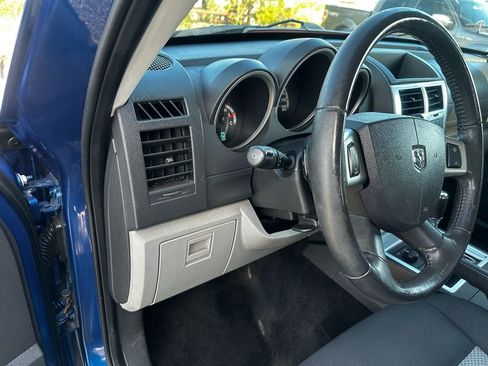 Used 2010 Dodge Nitro SXT image 37