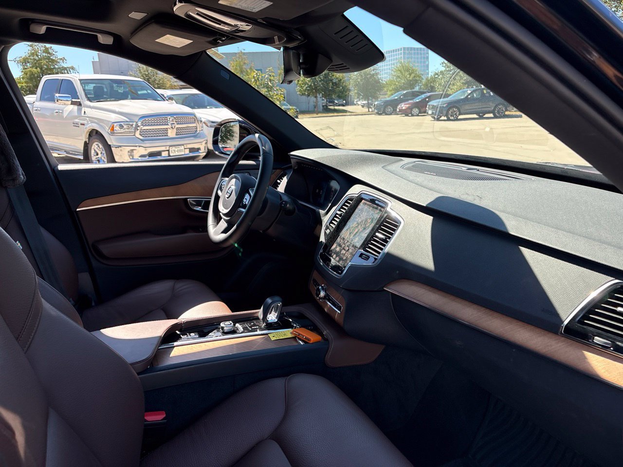 Used 2024 Volvo XC90 B5 Plus w/ Protection Package Premier AWD/4WD image 15