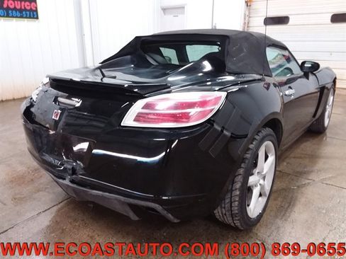 Used 2008 Saturn Sky image 3