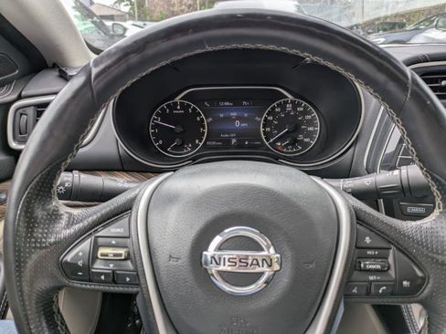 Used 2016 Nissan Maxima Platinum image 5