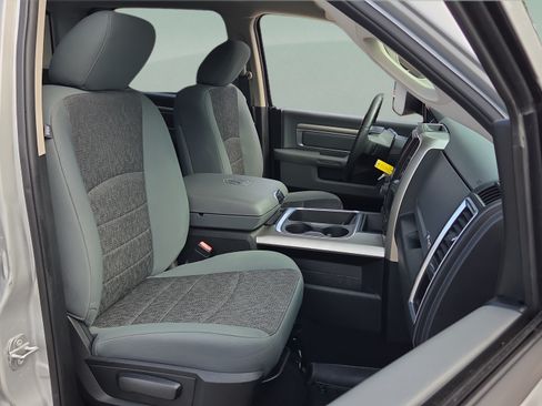 Used 2018 RAM 1500 Big Horn RWD image 14