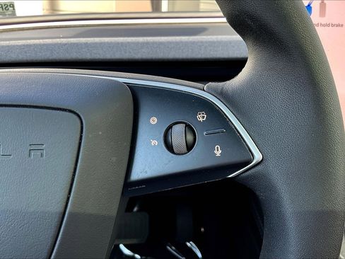 Used 2025 Tesla Model 3 Long Range image 18