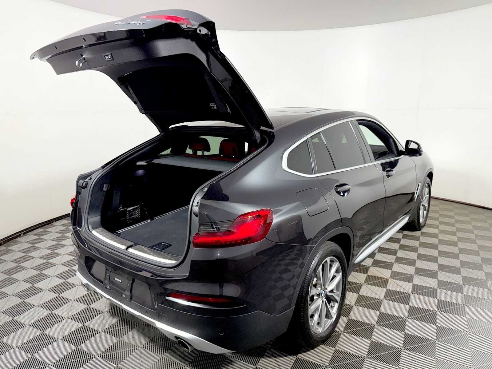 Used 2019 BMW X4 xDrive30i w/ Convenience Package AWD/4WD image 23