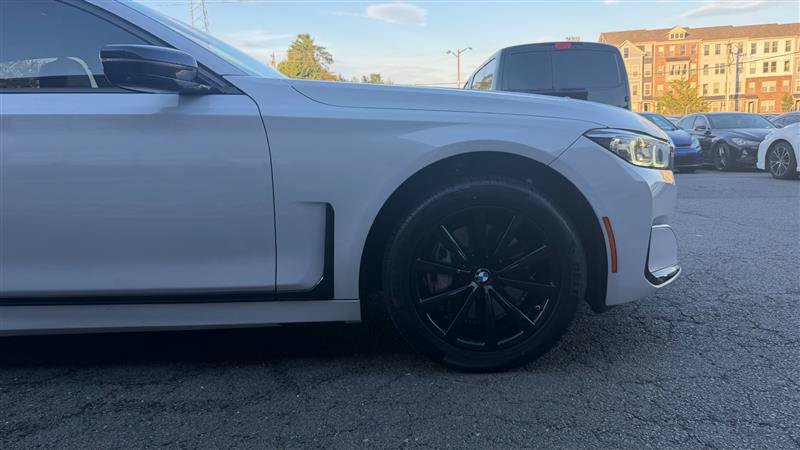Used 2021 BMW 740i xDrive AWD/4WD image 5