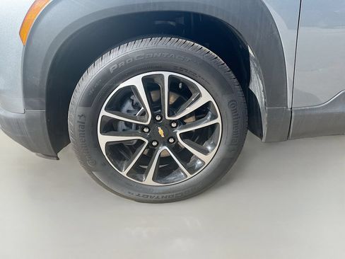 Used 2026 Chevrolet TrailBlazer LT FWD image 27