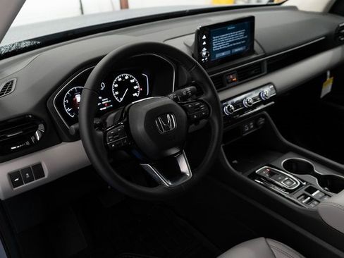 New 2025 Honda Pilot EX-L image 14