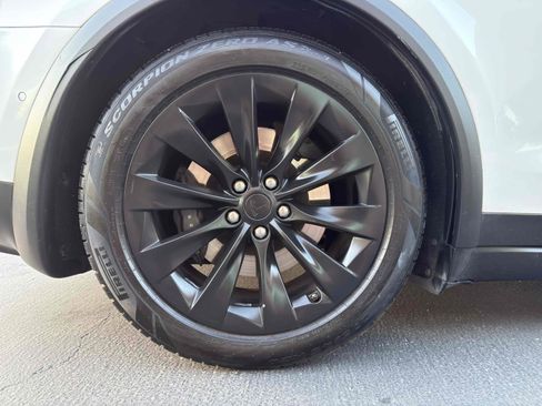 Used 2016 Tesla Model X 90D image 25