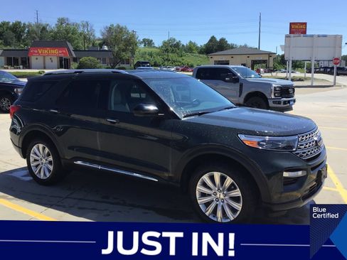 Certified 2023 Ford Explorer Limited AWD/4WD image 2